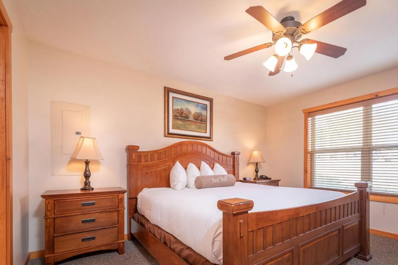The At Table Rock Resort 3*