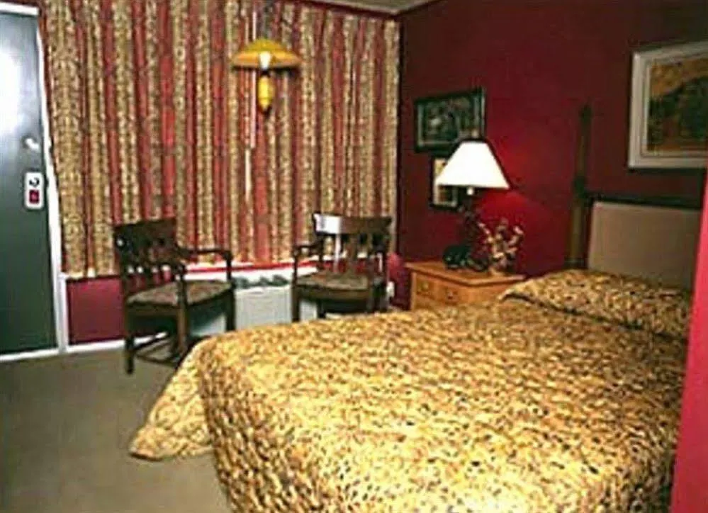 Hotel Outback Roadhouse & 2*