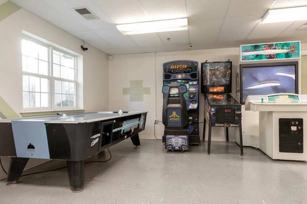 Surrey Townhomes By Capital Vacations Branson