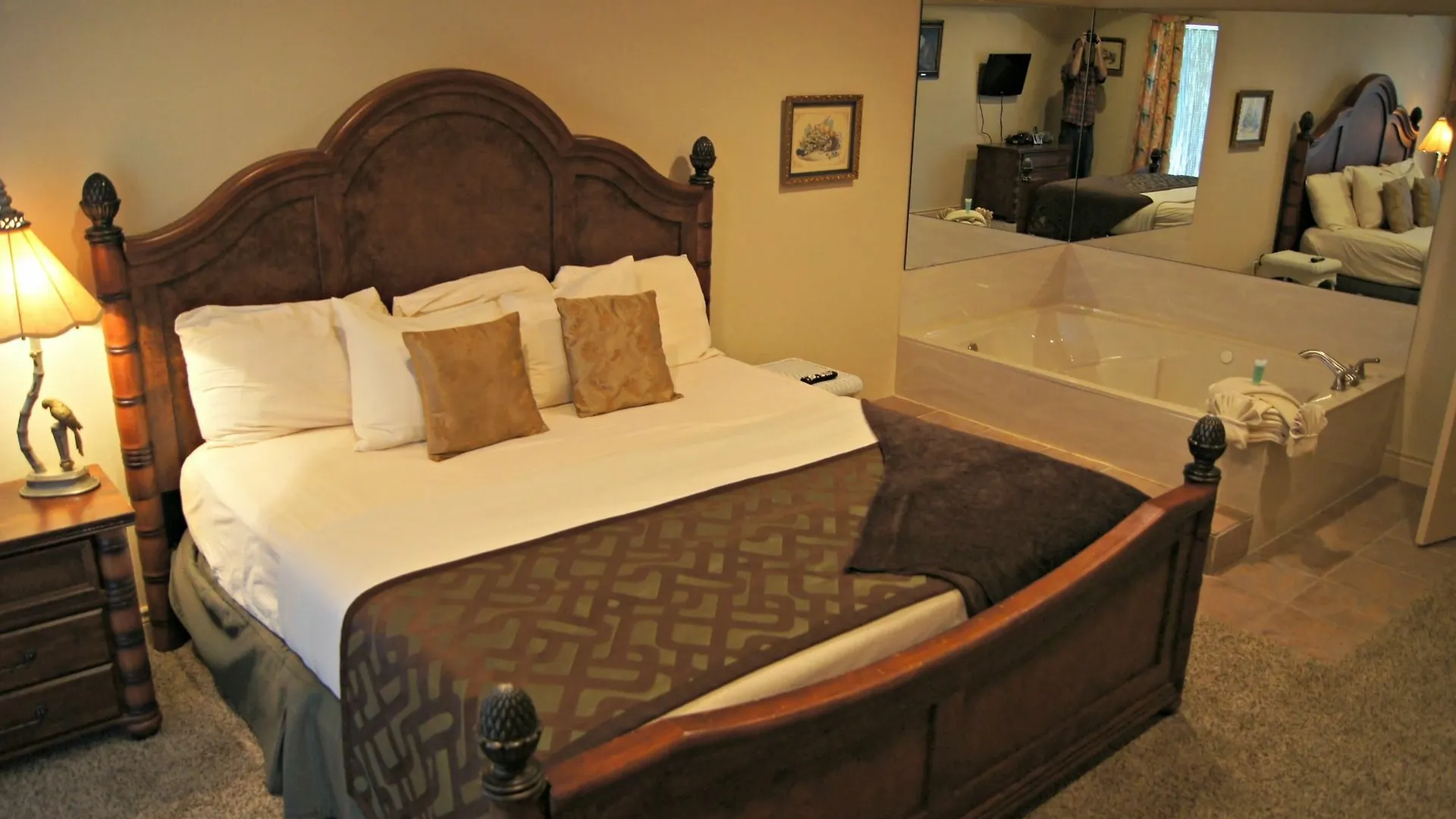 Nightly 4*
