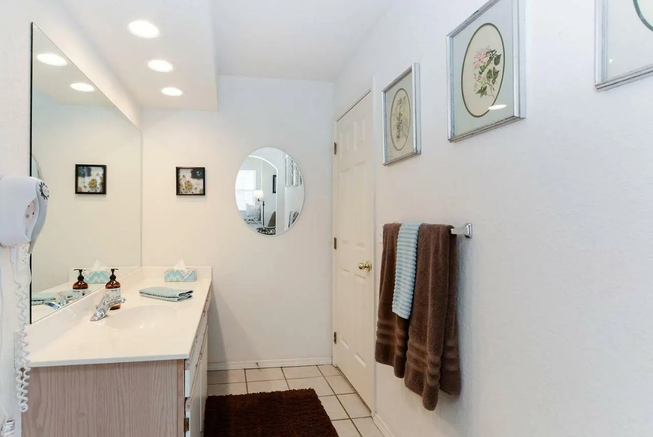 Getaway At The Greens Apartment