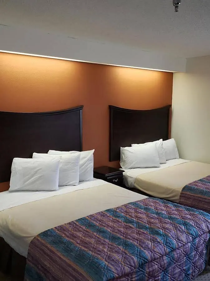 Hotel Knights At Thousand Hills Branson