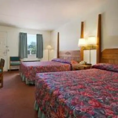 Ramada And Hotel 2*