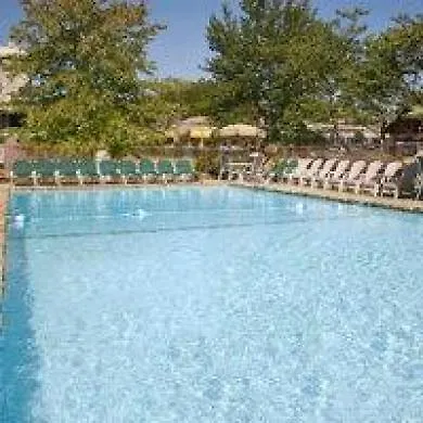 Ramada And Hotel Branson