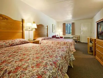 Hotel Ramada And 2*