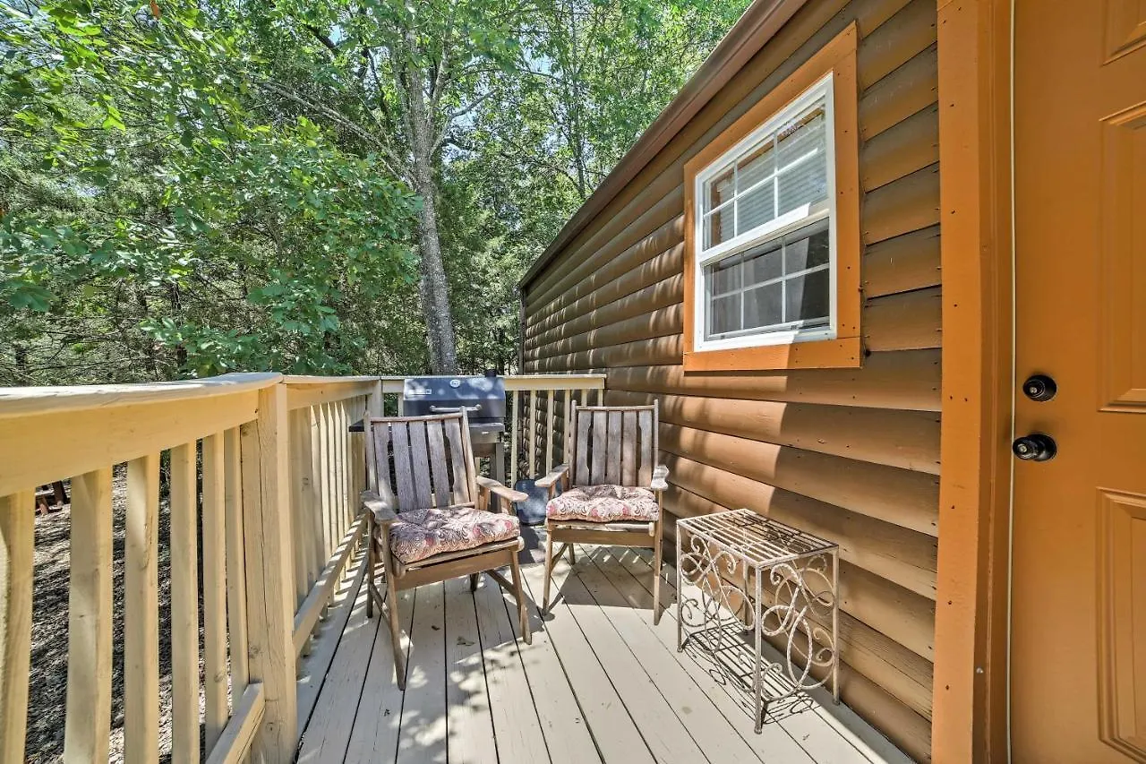 Cozy Near Table Rock Lake! Holiday home