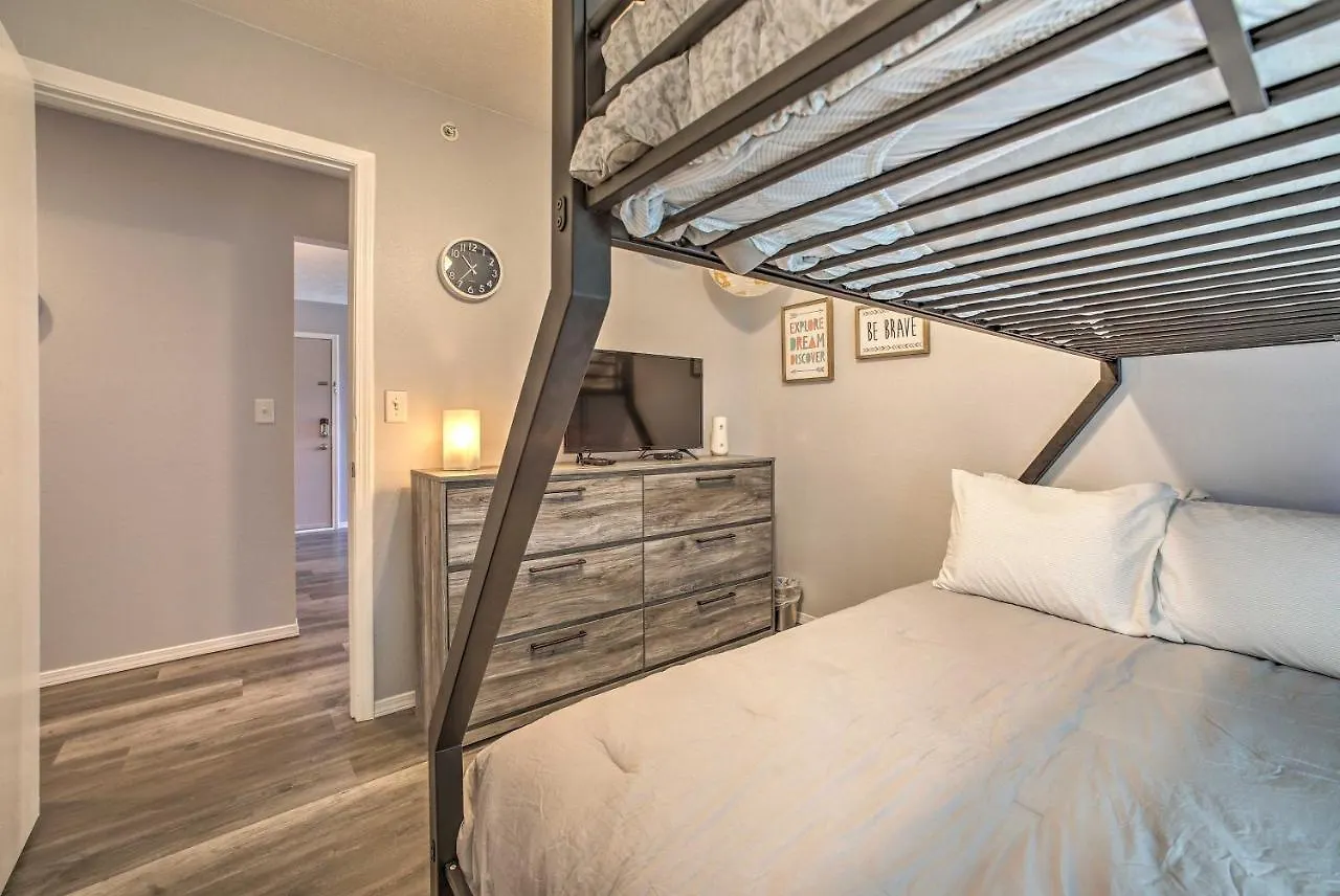 Cozy With Pool Access In The Heart Of Branson! Branson