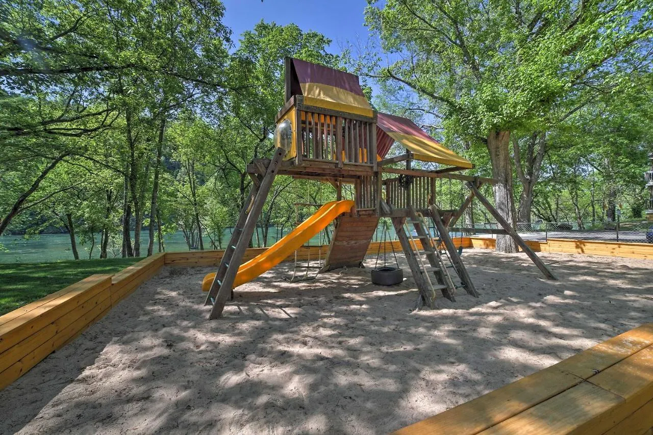 Walk-in At Pointe Royal With King Beds! * Branson