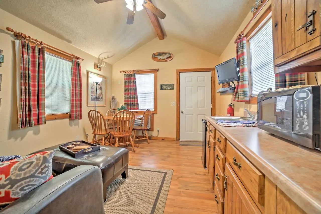 With Deck Near Table Rock Lake! * Branson