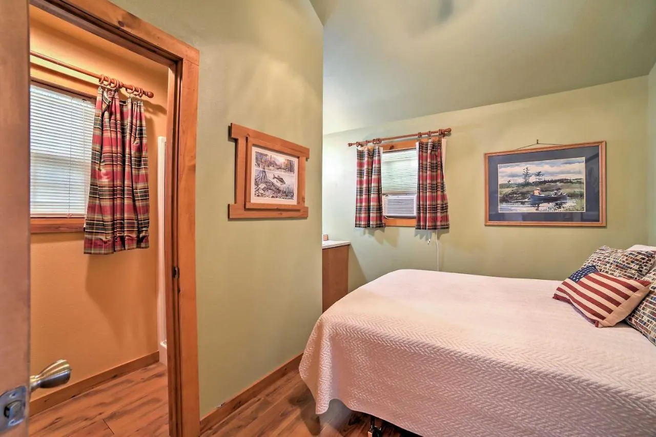 Cozy Near Table Rock Lake! Holiday home *
