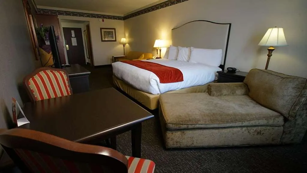 The Grand Victorian * Branson