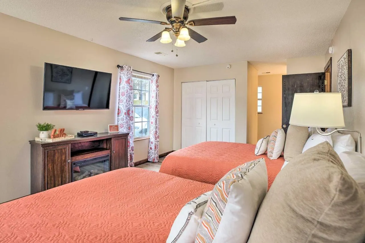Apartment Family With Indoor Pool And Patio