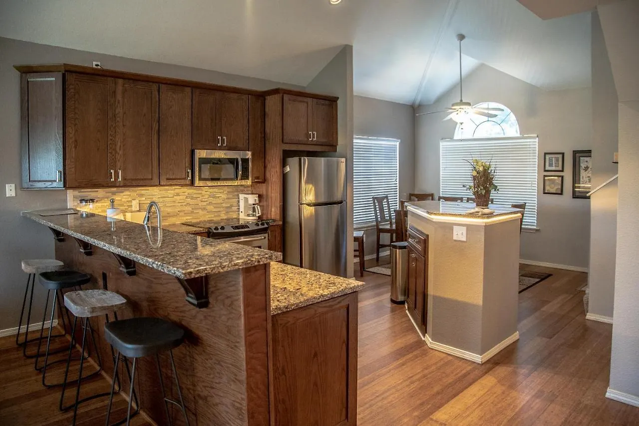 Legacy At Thousand Hills Branson