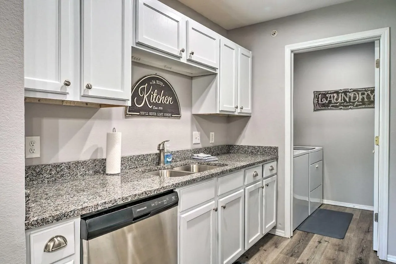 Apartamento Cozy With Pool Access, 5 Mi To Table Rock Branson