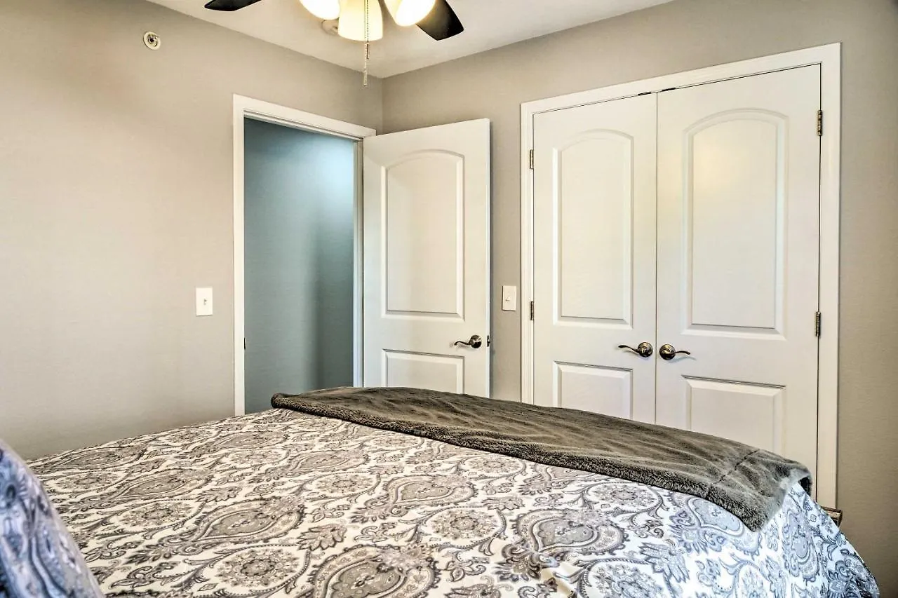 Cozy With Pool Access, 5 Mi To Table Rock Apartamento Branson