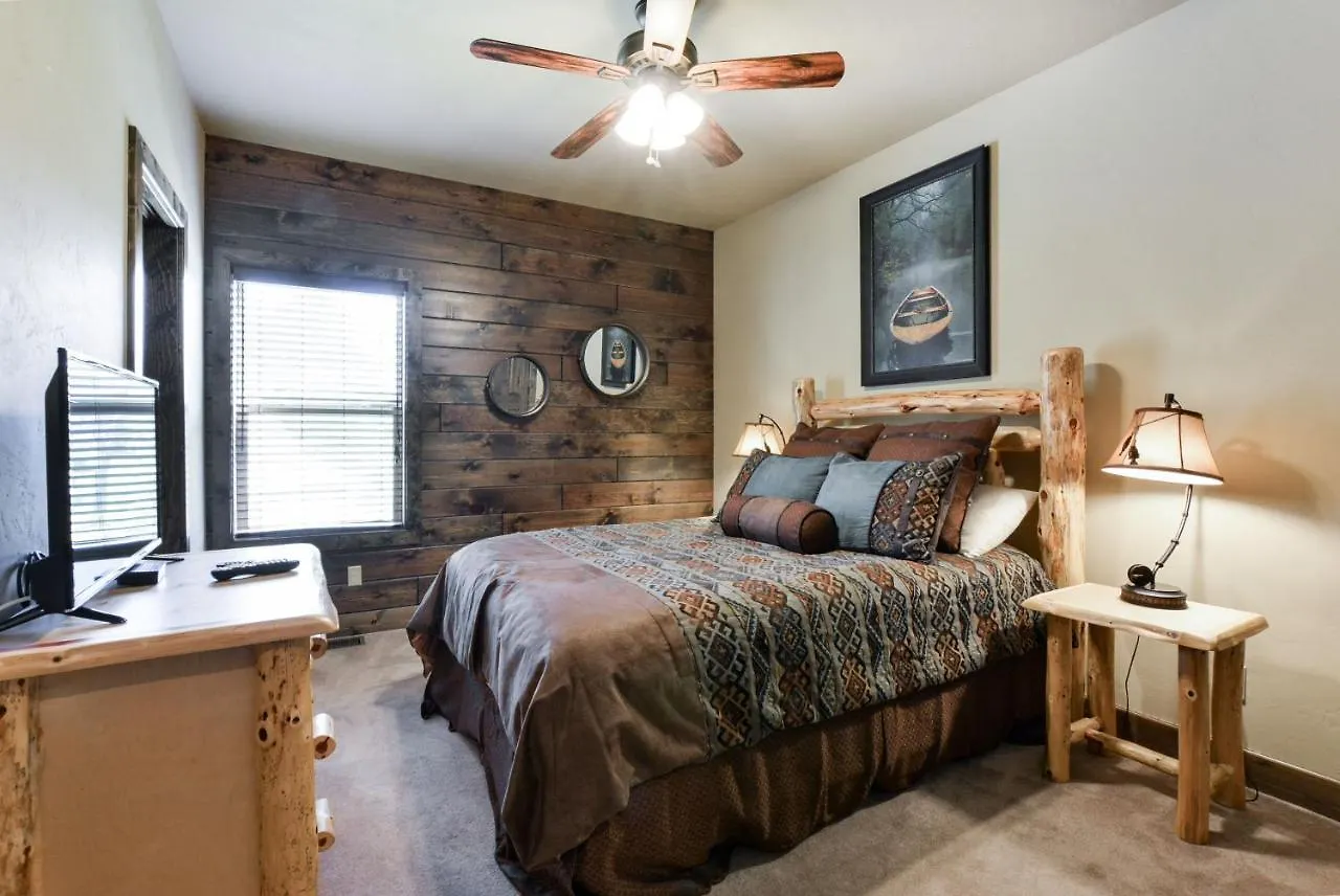 Watermill Cove Luxury Lakefront Huge Pool Hot Tubs 2mi To Silver Dollar Vakantiehuis