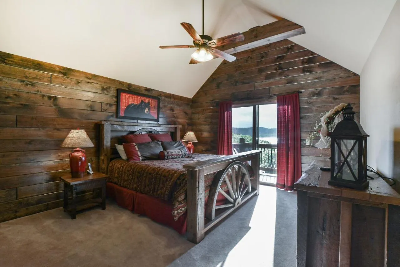 Дом отдыха Watermill Cove Luxury Lakefront Theatre 2mi To Sdc Pool Kayaks Dock *