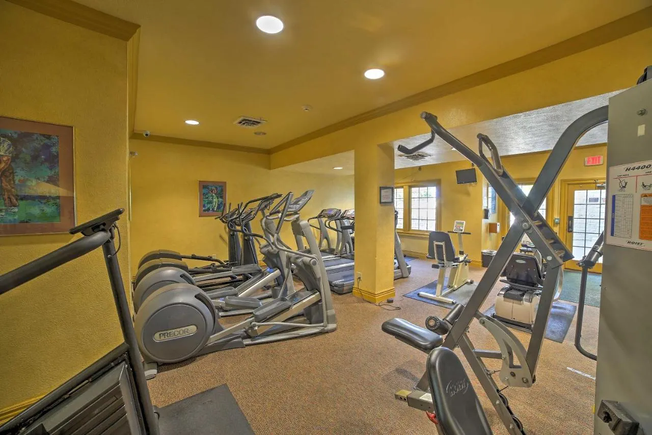 Lavish Escape With And Access Apartamento Branson