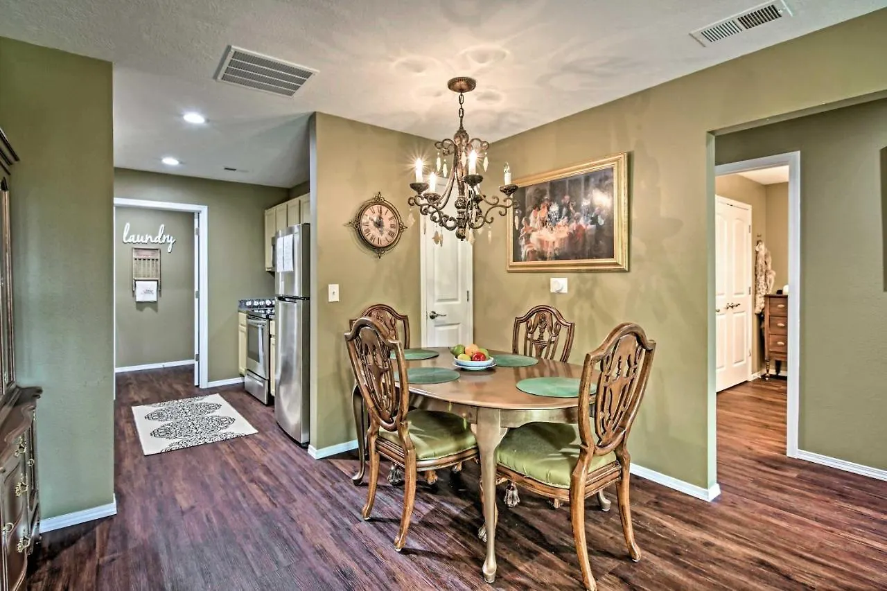 Appartement Grandmas Attic Centrally Located Vintage Condo! Branson