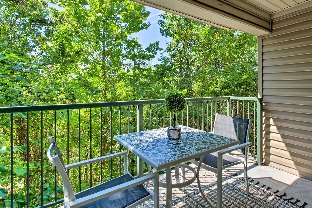 Retreat With Pool Access About 3 Mi To Dtwn Apartamento