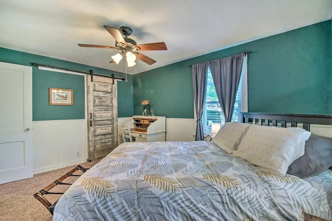 Historic 7 Mi To Table Rock Lake! Vakantiehuis *