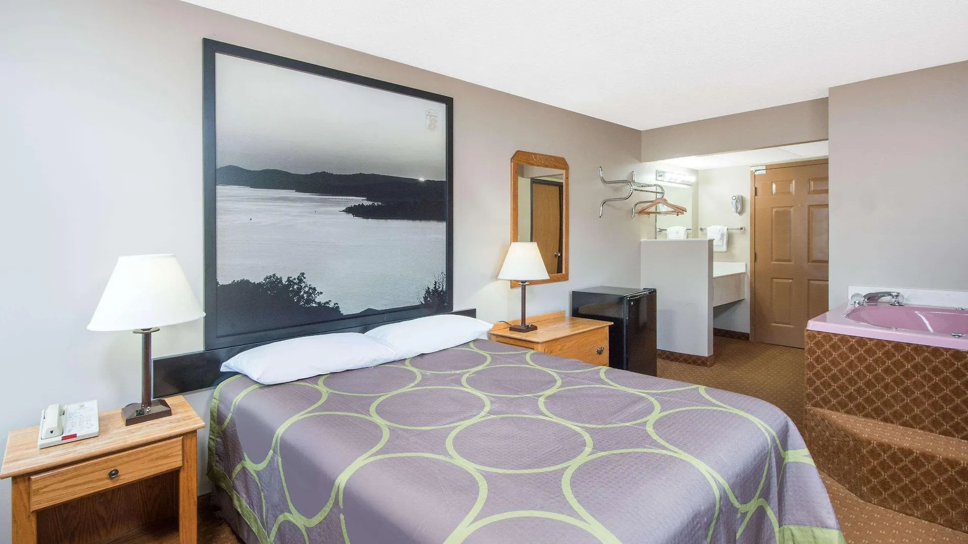 Super 8 By Wyndham By Andy Williams Theatre Hotel 2*