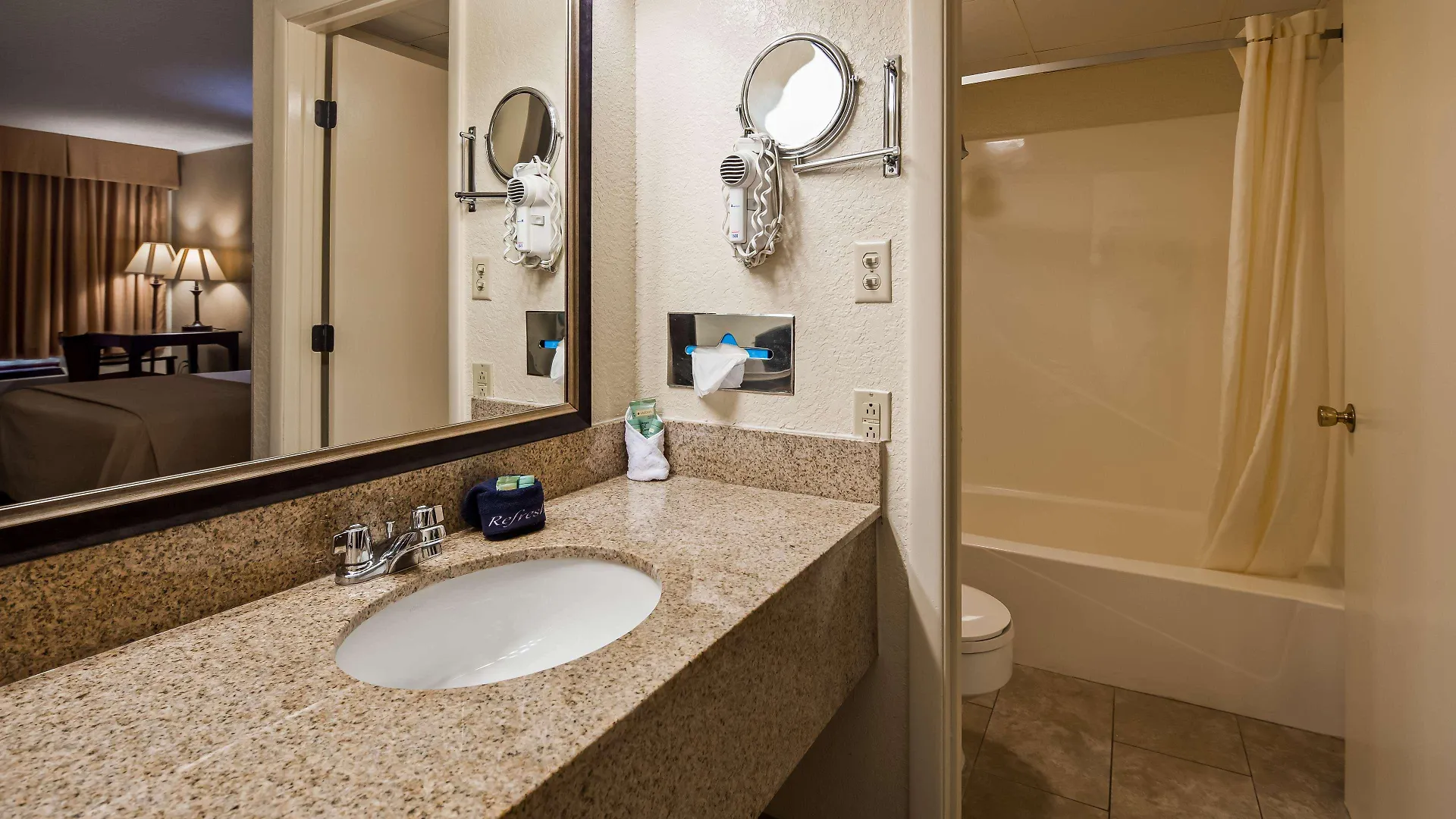 Hotel Western Center Pointe