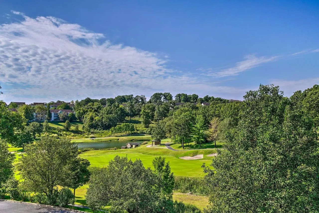 With Pool Access And Golf Course View! アパート *