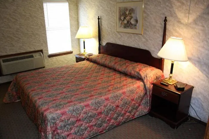 The Queen Anne I Hotel