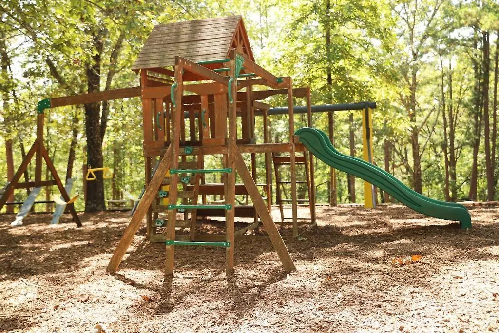 3 Bedroom Vacation Next To Silver Dollar
