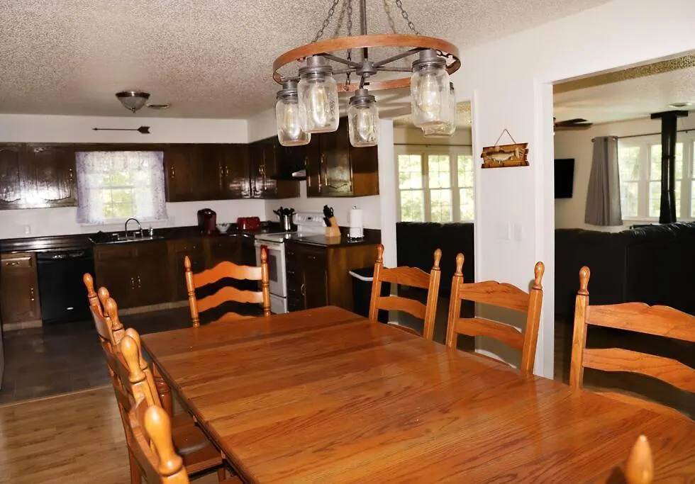 3 Bedroom Vacation Next To Silver Dollar * בראנסון