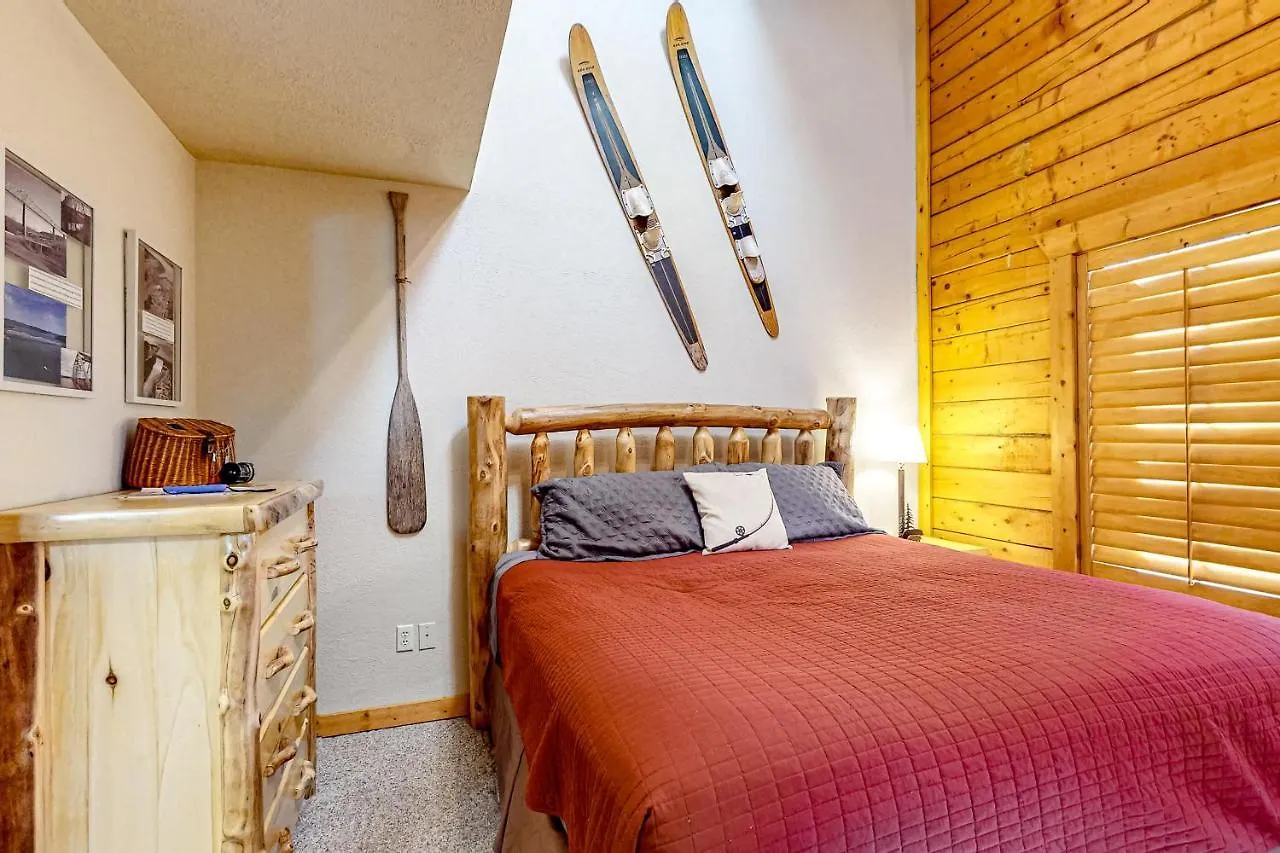 Full Moon Cabin *