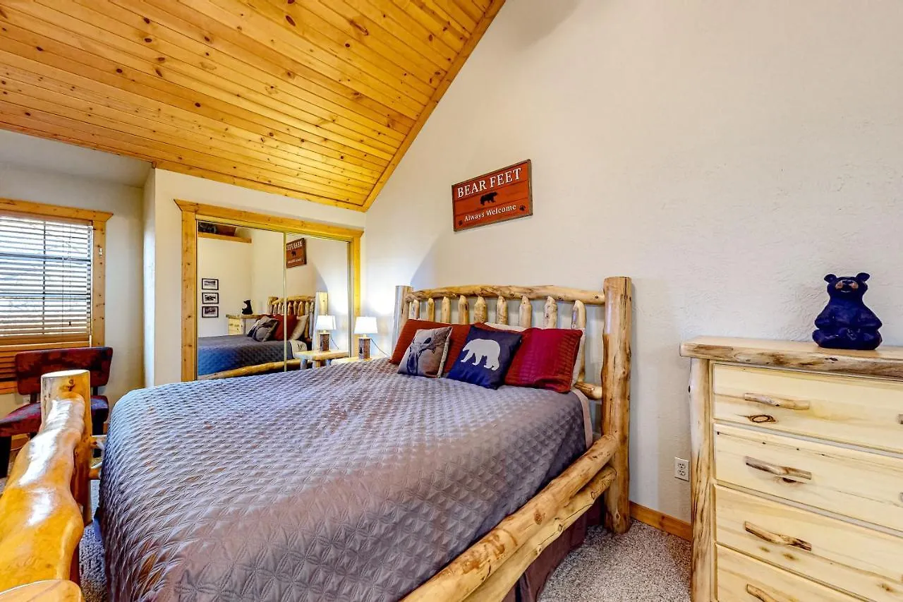 Full Moon Cabin