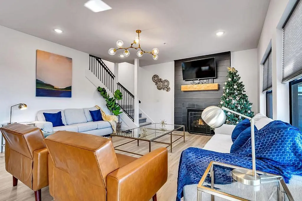 Modern Rustic Branson