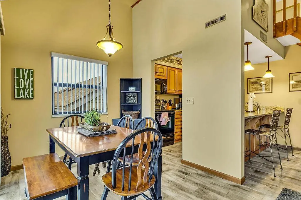 White Oak With Loft -- 116 برانسون