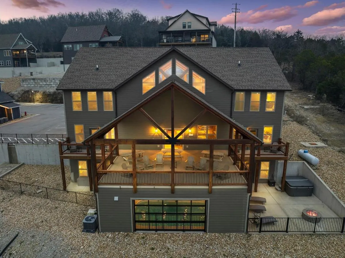 Feriehus Chateau On The Cove Branson