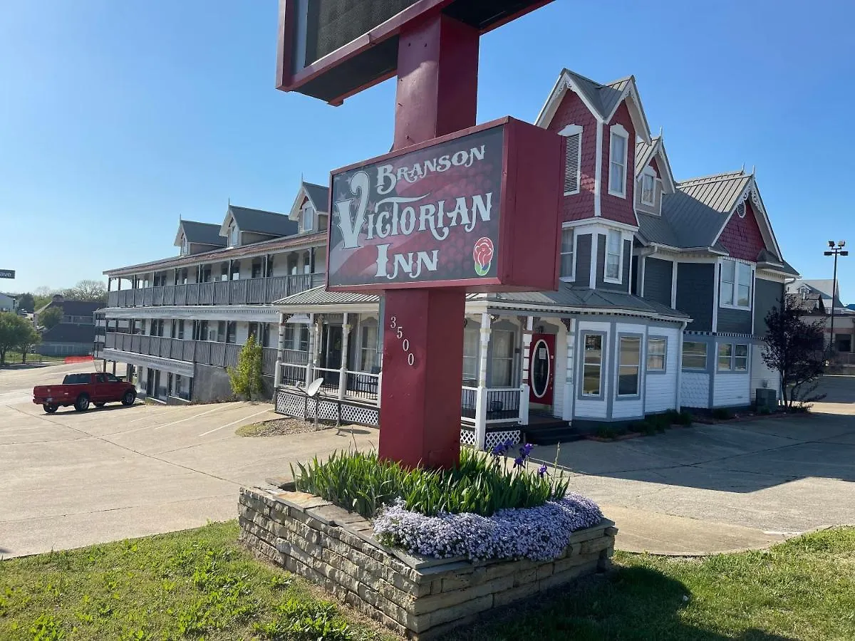 Victorian Hotel 2*