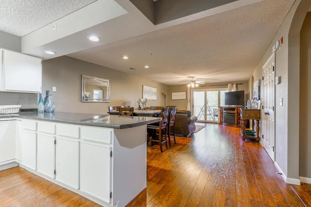 2br Updated Walk-in - 2 Pools - Near The Strip - Free Tickets Included - Fhc13 Casa vacanze Branson