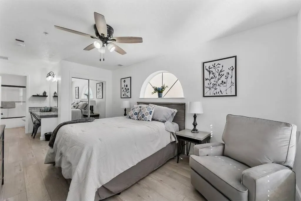 Appartamento 3-bedroom Renovated At The Champions *