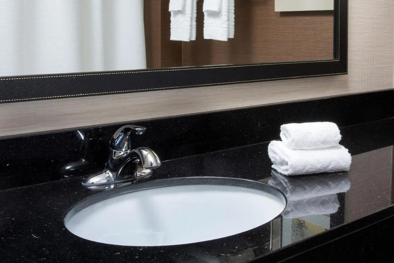 Fairfield & By Marriott Ξενοδοχείο 3*