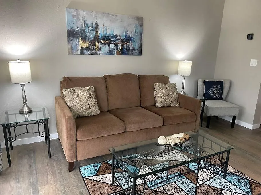 Дом отдыха Newly Remodeled Lover's Luxury With Upgrades