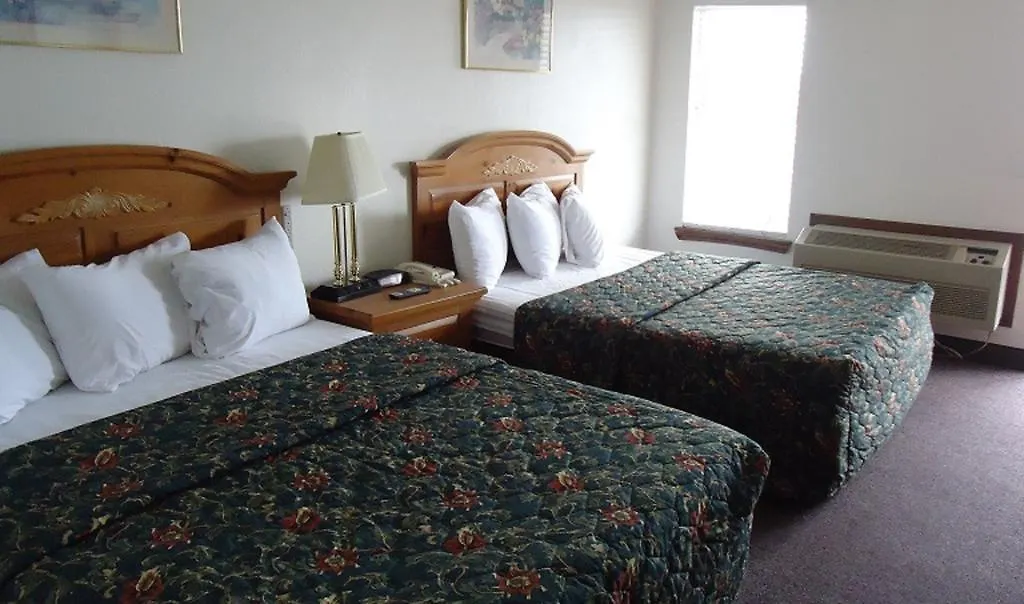 Victorian Hotel 2*