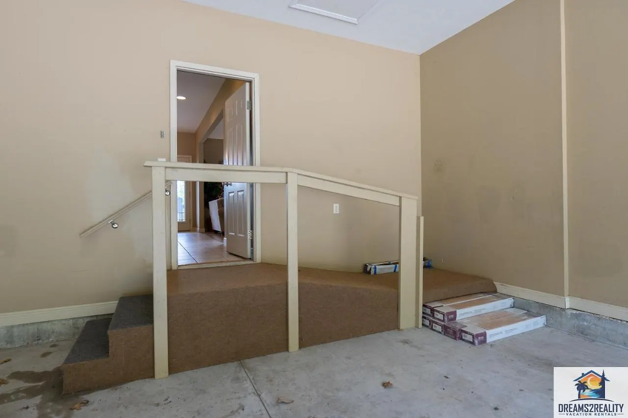 4br Walk-in - Foosball Table - Hot Tub - Fire Pit - Free Tickets Included - Dv166 Branson