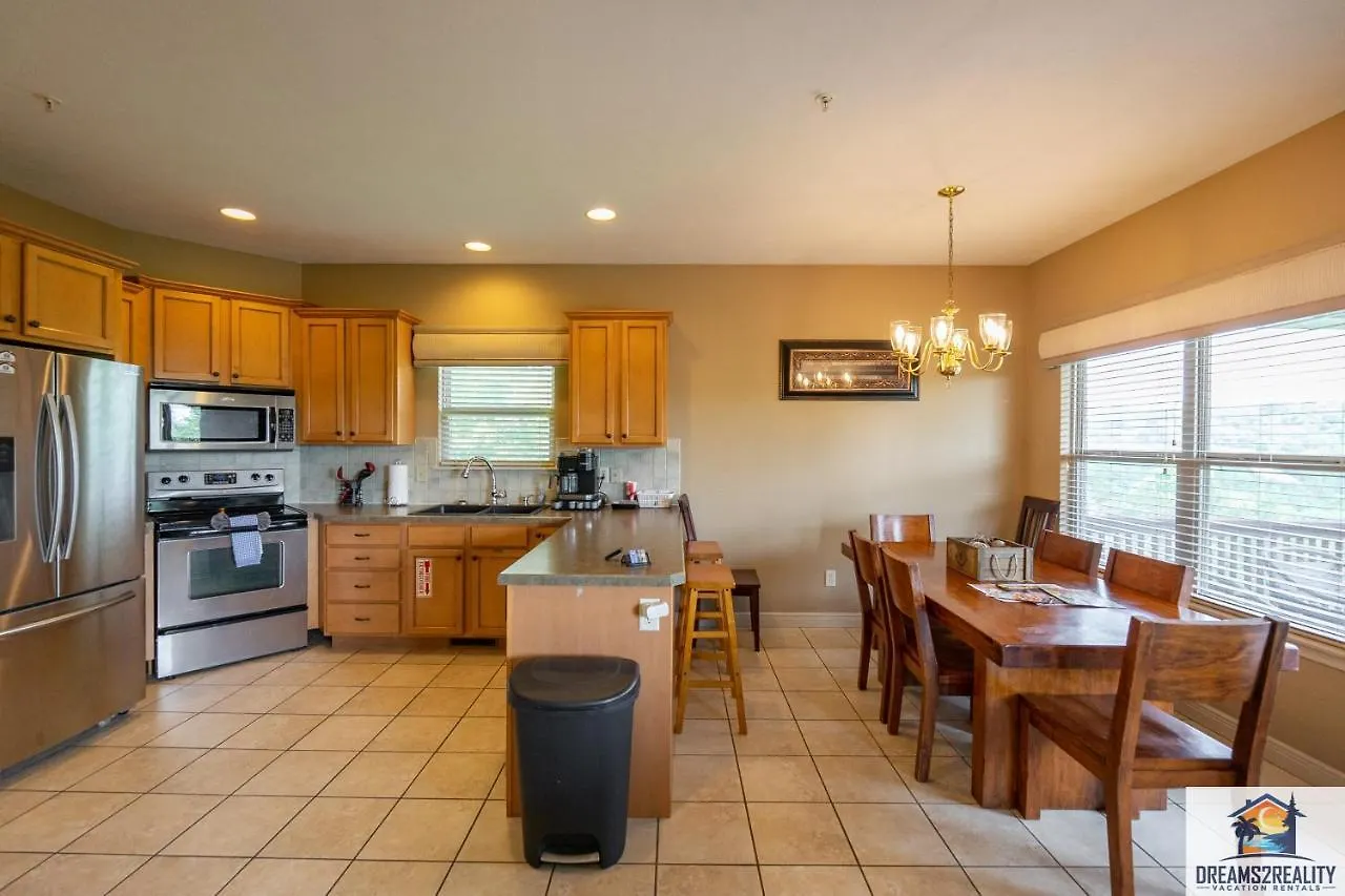 Apartment 4br Walk-in - Foosball Table - Hot Tub - Fire Pit - Free Tickets Included - Dv166
