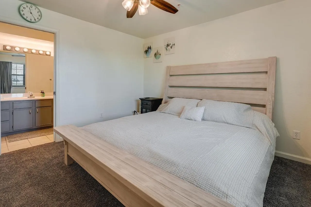 公寓 Inviting With Community Pool And Hot Tub