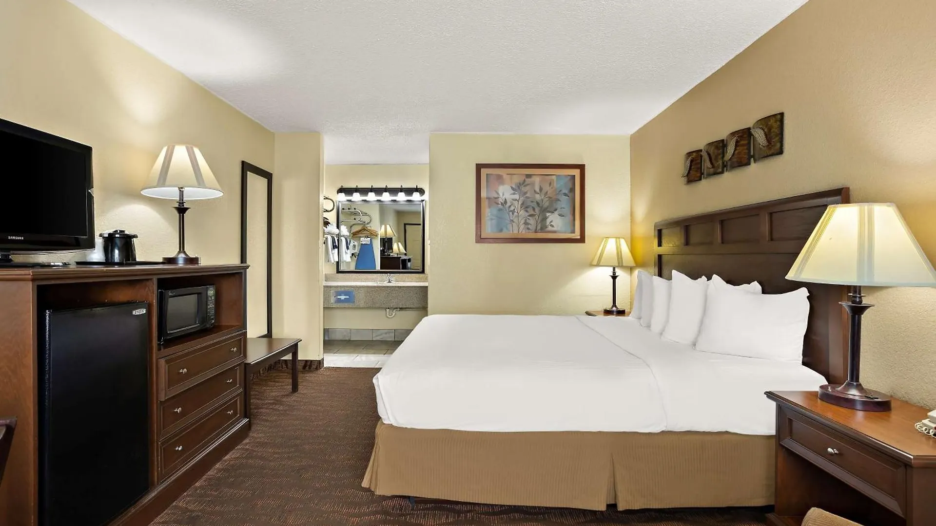 Western Center Pointe Hotel