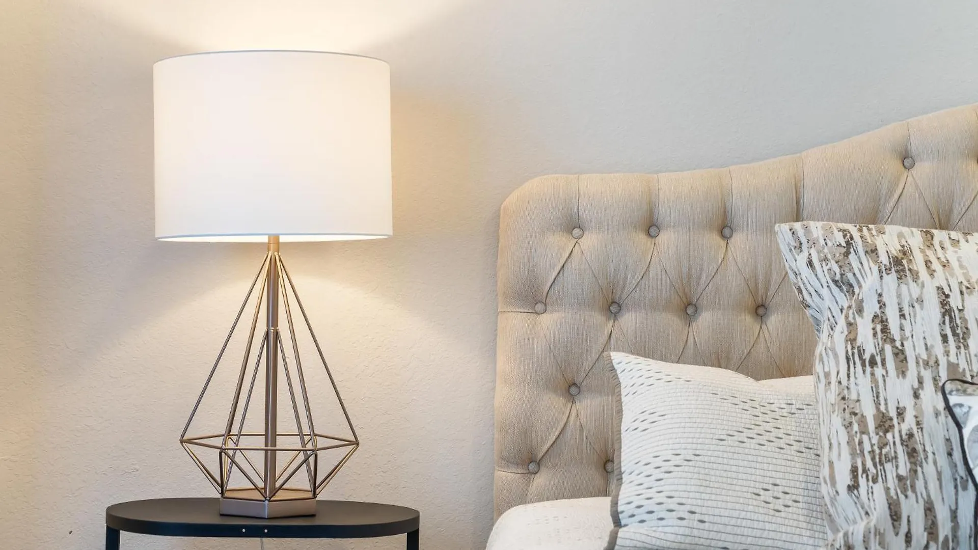 Lavish Escape With And Access Apartamento *