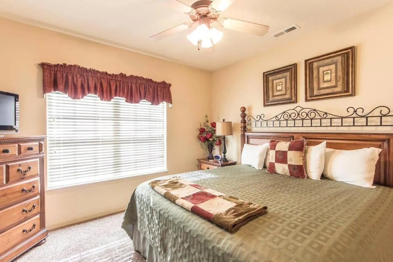 With A Walkout And Elevator Access At Thousand Hills And Next To 76 Branson