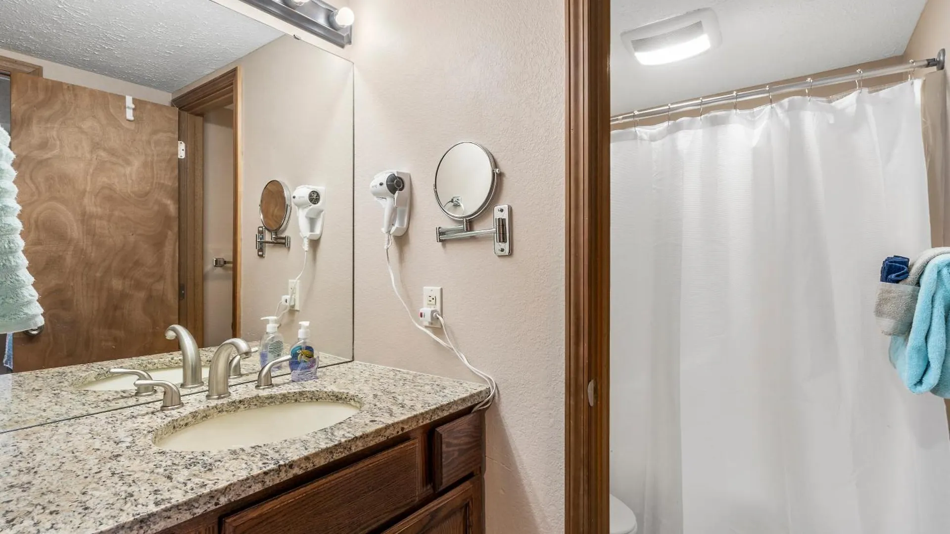 2 Bed 2 Bath Fall Creek * Branson