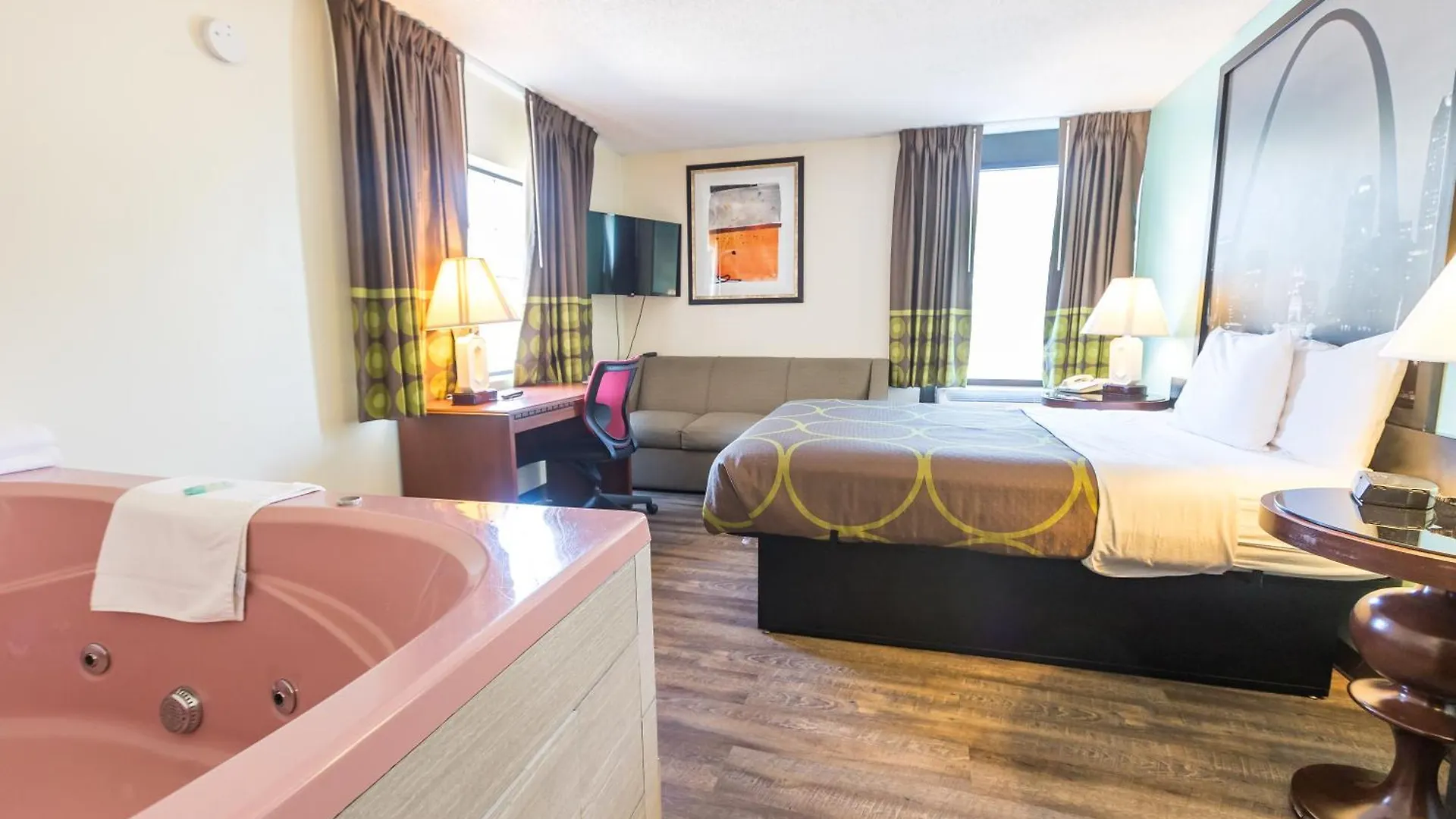 Hotel Super 8 By Wyndham By Andy Williams Theatre 2*